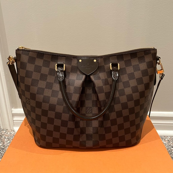 Authentic Louis Vuitton Siena MM crossbody bag new with box - Picture 1 of 11